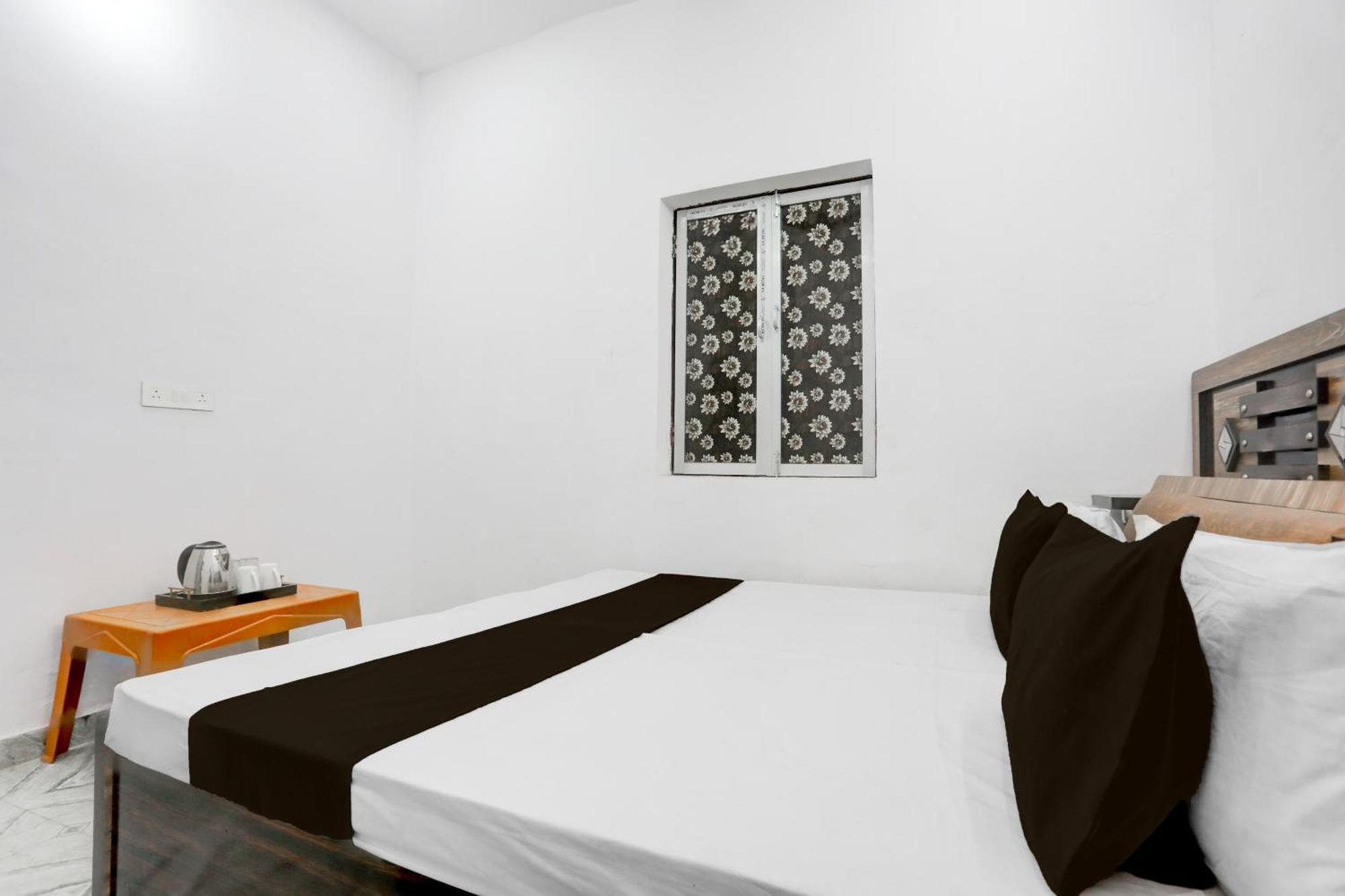 O Rajeshwari Hotel