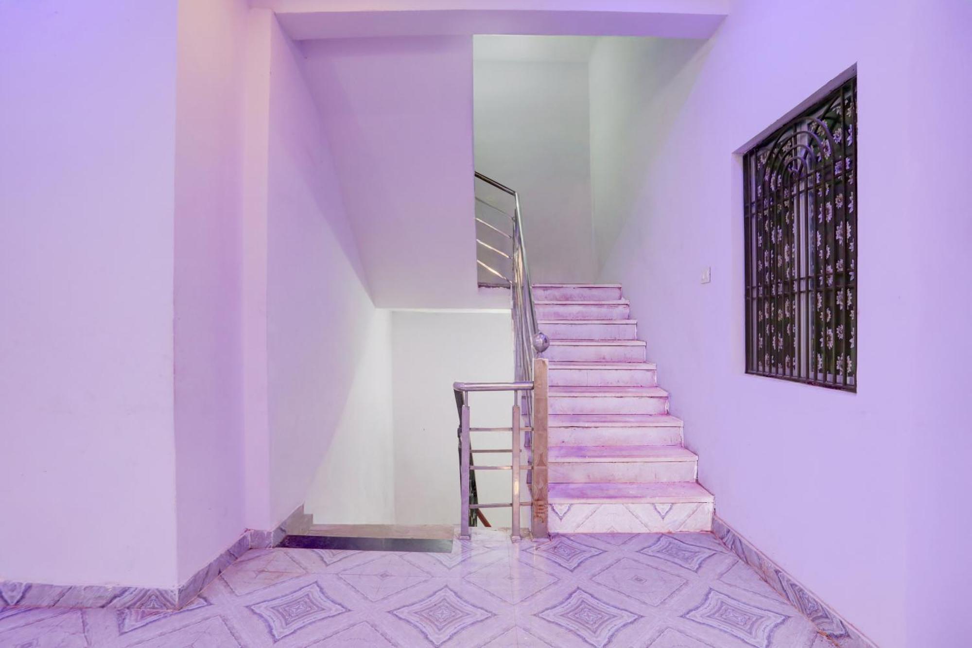 O Rajeshwari Hotel