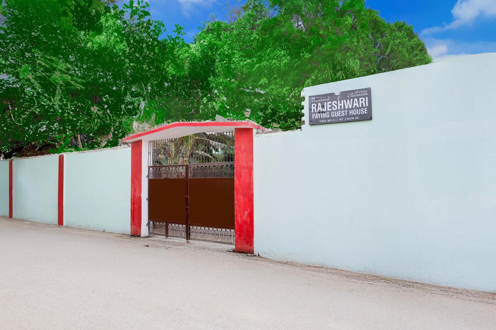 Hotel O Rajeshwari Varanasi